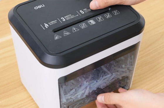 01 Deli เครื่องทำลายเอกสาร ET002