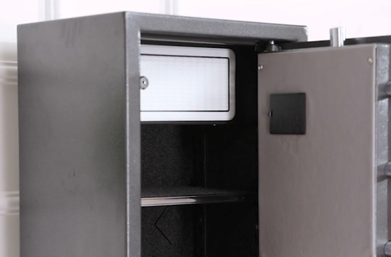 01 Deli ET623 Safe BOX dual locks